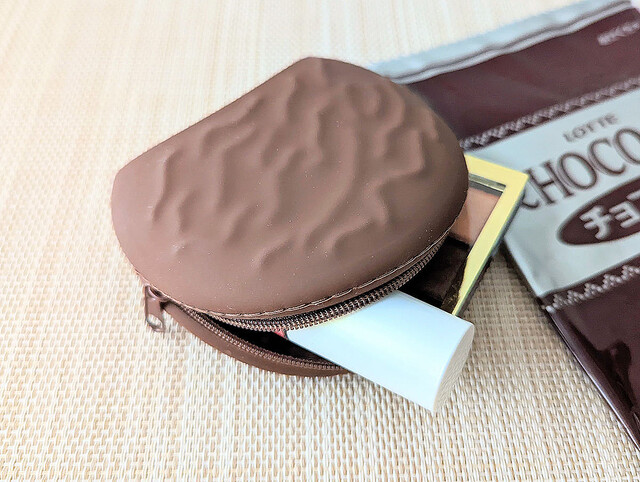 あの「チョコパイ」がポーチになっちゃった!? かわいすぎる注目