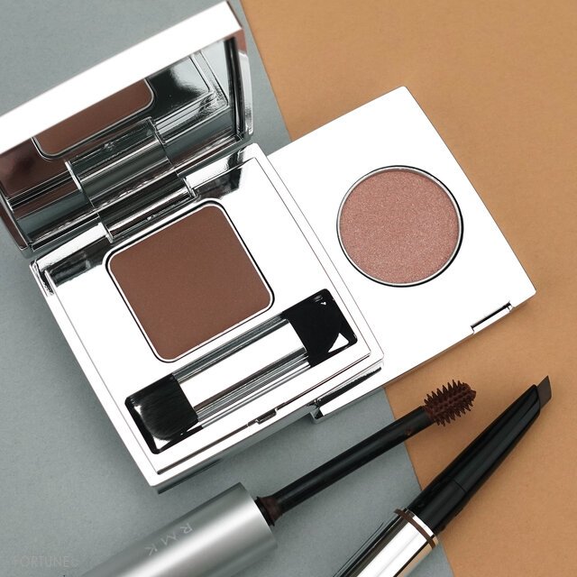 Rmk 21春夏新作コスメ アイシャドウ アイブロウ アイテムを詳しくレビュー Peachy ライブドアニュース