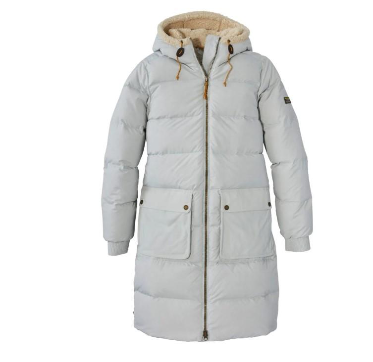 高市首相の着用ダウンを特定