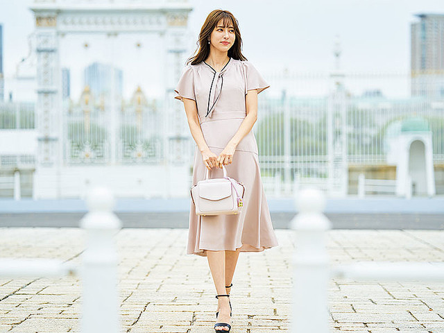 彼ウケの良い服でデートをしたい おすすめのデザインワンピース3選 Peachy ライブドアニュース