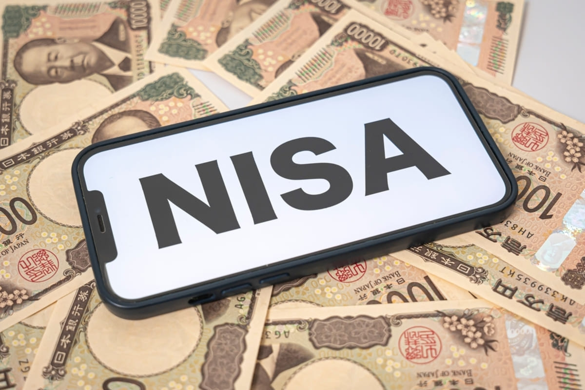 月収15万円で「NISAに月1万円」と、扶養内8万円で「月3万円」の投資…社保加入で“増える年金額”も考えると、「20年後にお得」なのはどっち？  それぞれのメリットを比較 - ライブドアニュース