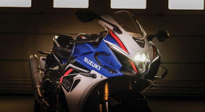 レーサーレプリカ世代垂涎の新型登場！ スズキ「GSX-R1000」が注目される理由とは
