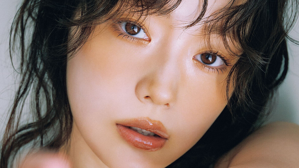 海外セレブも注目する注目カラー「モカムース顔」のつくり方&メイク