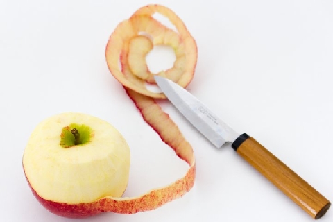 果物ナイフを所持して 銃刀法違反 で有罪に 弁護人は 正当な理由に該当する と反論 ライブドアニュース