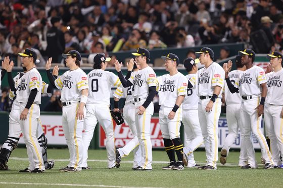 PayPayドームに現れた“世界的スター”が話題【写真:栗木一考】