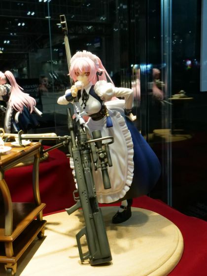 ドールズフロントライン「NTW-20 貴族体験館」、ライフルやエプロンの