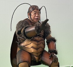 出川哲朗、これまで食べた“一番ヤバかった”ものは「世界一大きいゴキブリ」