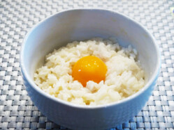 【いつもの食べ方に戻れなくなる!?】混ぜる順番を変えるだけ！新米で味わいたい絶品卵かけご飯