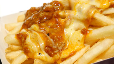 マックのフライドポテトにチーズボロネーゼソースをかけた期間限定メニュー「カケテミーヨ チーズボロネーゼ」を食べてみた