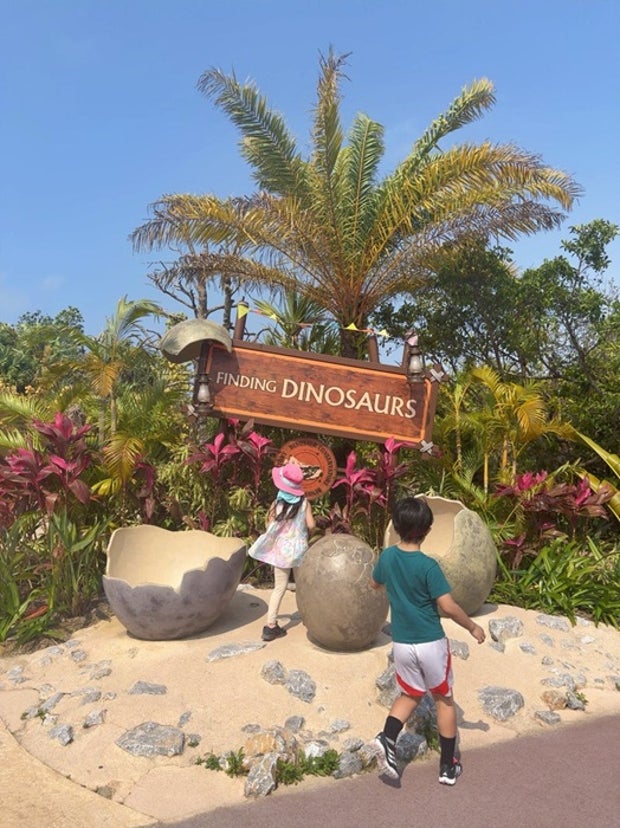 川崎希、沖縄のテーマパークで楽しい家族体験