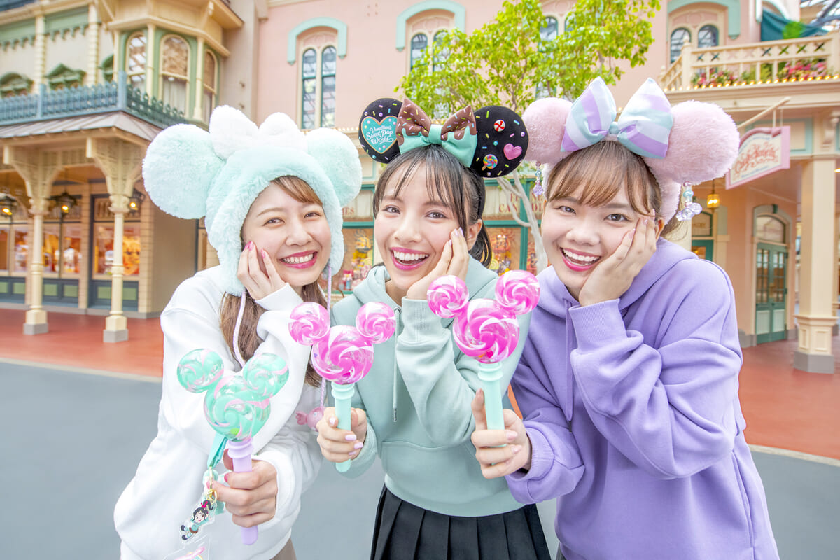 ディズニーリゾート ヴァネロペのスウィーツポップワールド パルパルーザ ヴァネロペのスウィーツ・ポップ・ワールド”デザイン2種類