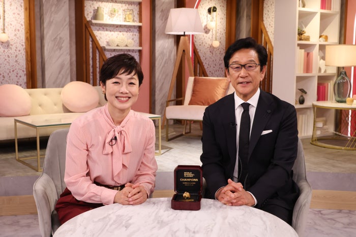 有働由美子、栗山英樹氏（C）テレビ朝日