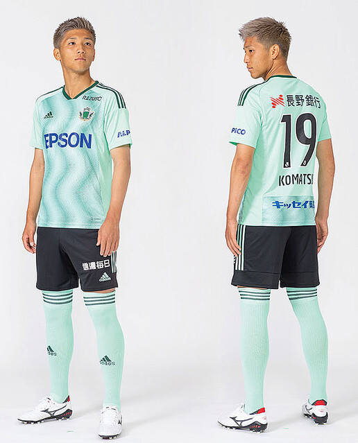 松本山雅、2022夏限定ユニフォームを発表！「2代目ユニ」の爽やか