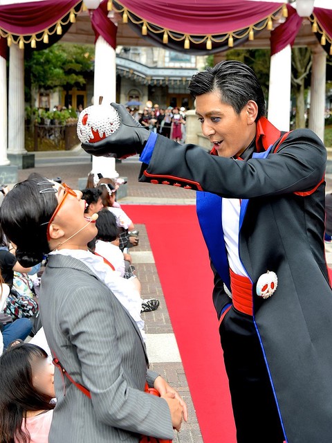 ヴィランズの手下たちがリクルーティング 東京ディズニーシー ヴィランズ ハロウィーン パーティー18 ライブドアニュース