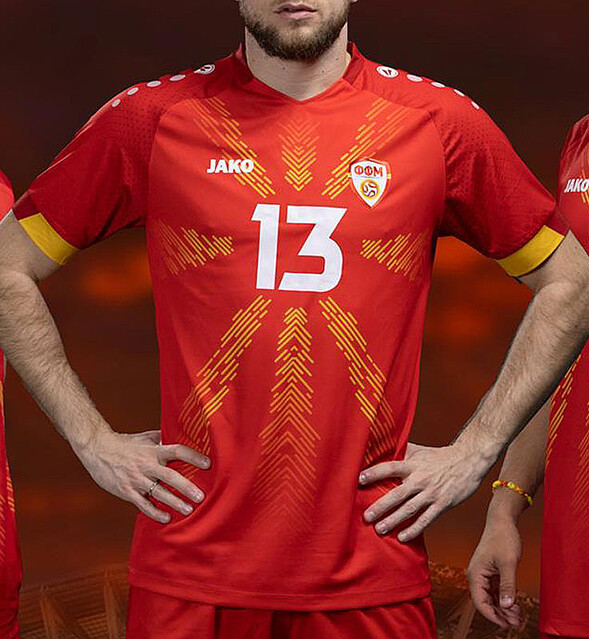 長すぎた…北マケドニア代表、「7年ぶり」に新ユニフォームを発表！EURO