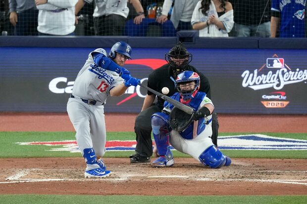 「あの男はサイコパスだ」WSでMVPに輝いた山本由伸に同僚は脱帽