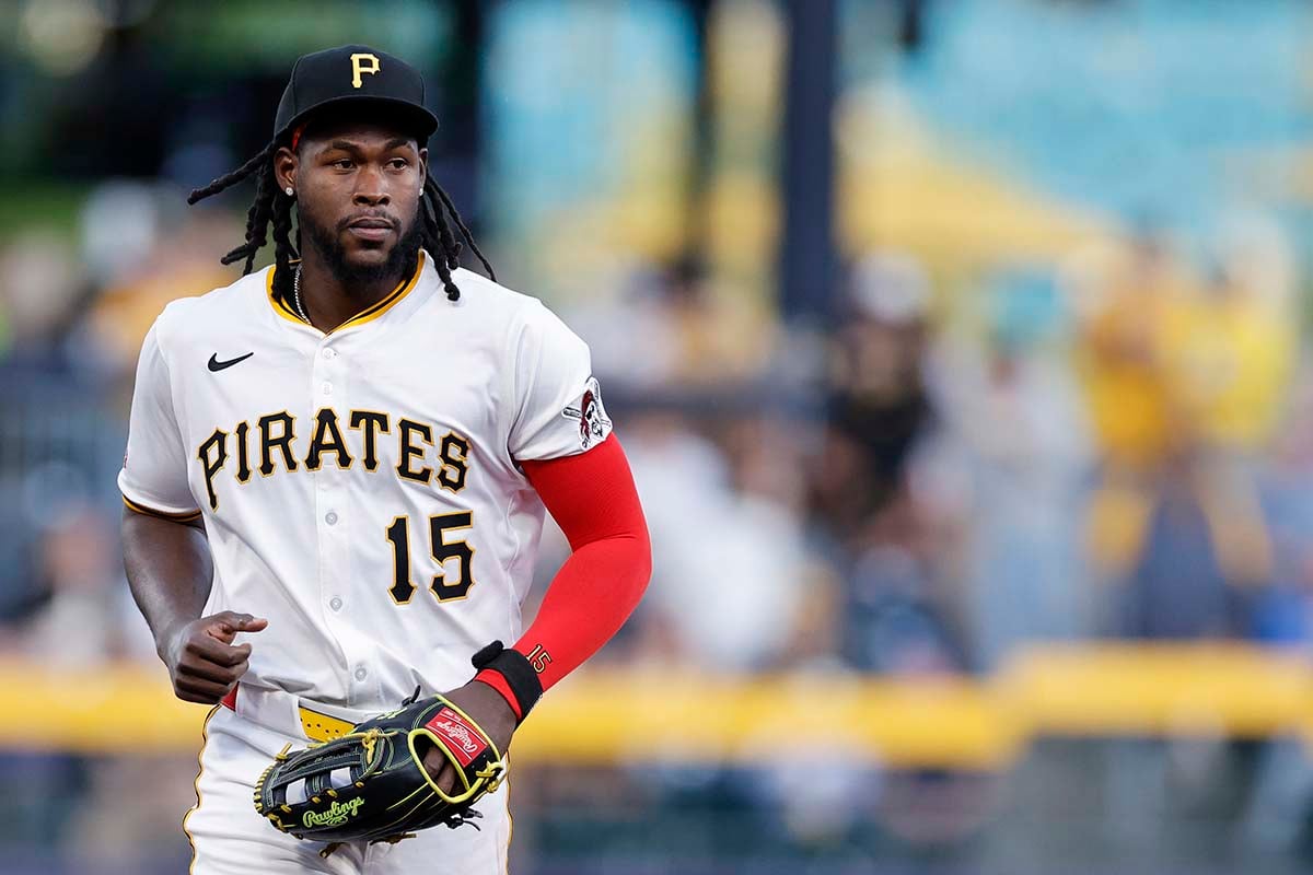 MLB】“強肩王”クルーズ、中堅からの「160キロ補殺」に実況大興奮 公式 