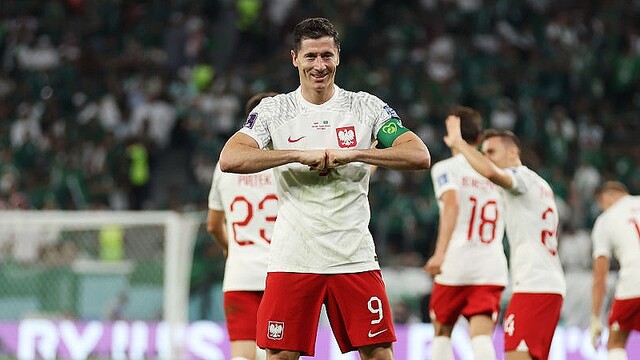 レヴァンドフスキ、待望のW杯初ゴール！ポーランドがサウジを破り初