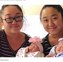 海外発 Breaking News 仲良し双子姉妹 2時間差で同じ体重の女児を出産 米 ライブドアニュース 海外発 Breaking News 仲良し双子姉妹 2時間差で同じ体重の女児を出産 米 ライブドアニュース