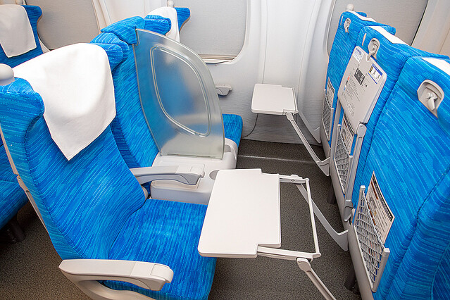 東海道新幹線、中央を塞いだ“ちょっと広い席”誕生へ 追加1,200円で利用