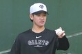 【巨人】24歳・井上温大　単独自主トレ...