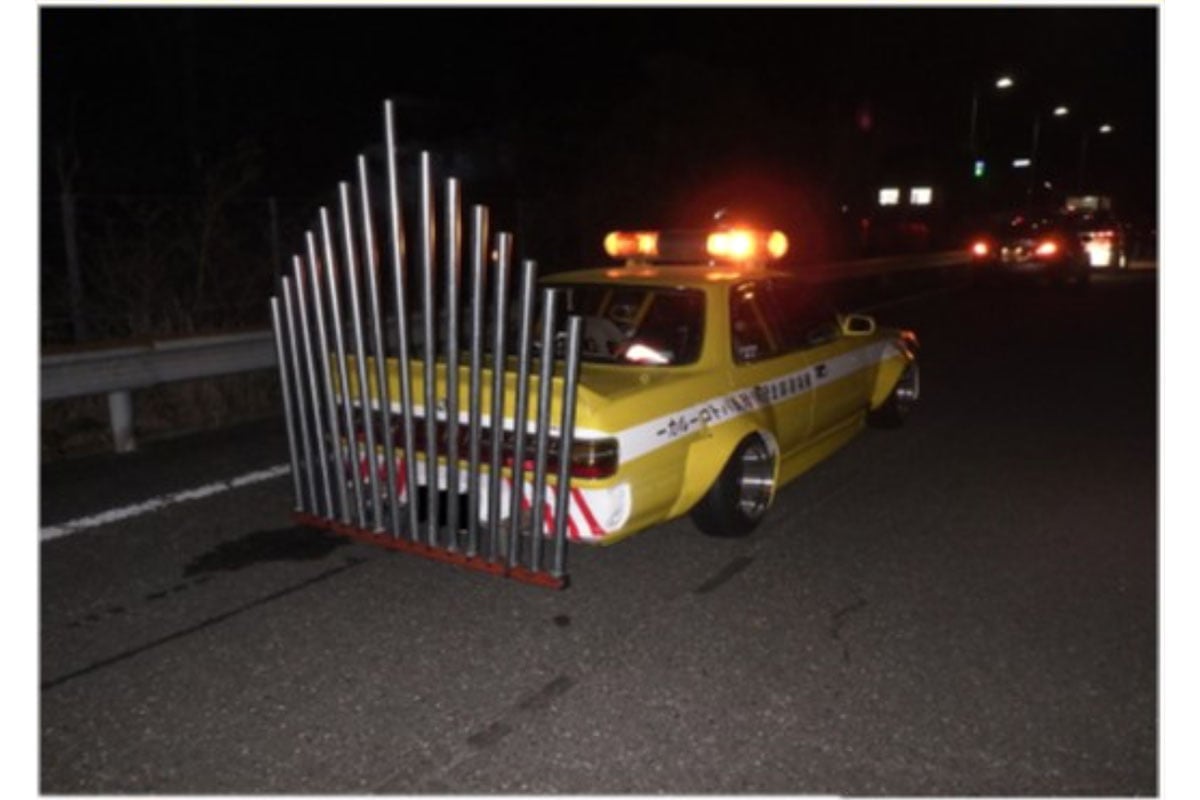  初日の出暴走車両の一例（画像：神奈川県警察本部交通部交通総務課 公式SNS(@kpp_koutuu)投稿より） 