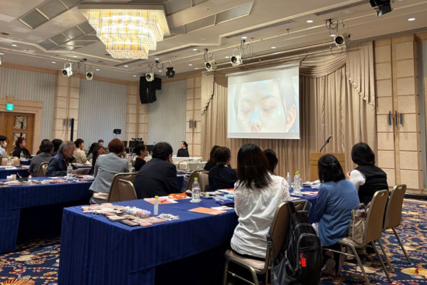 自分にとっての「ワクワク」を大事に。希少・難治性疾患とともに生きる方々に向けたメイクアップ講座が開催