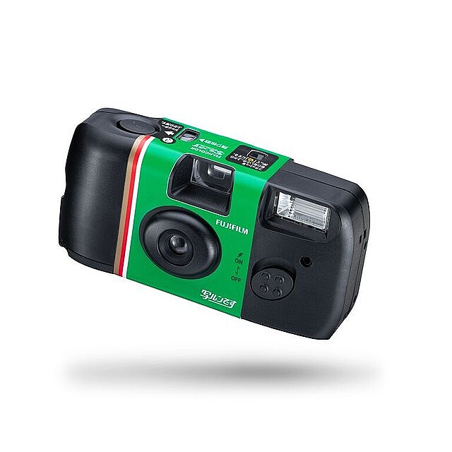 キャノネットー45年前のカメラです姉が修学旅行にもっていった