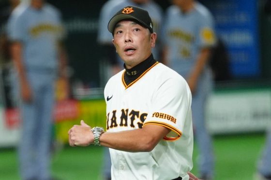 巨人・阿部慎之助監督【写真：小林靖】