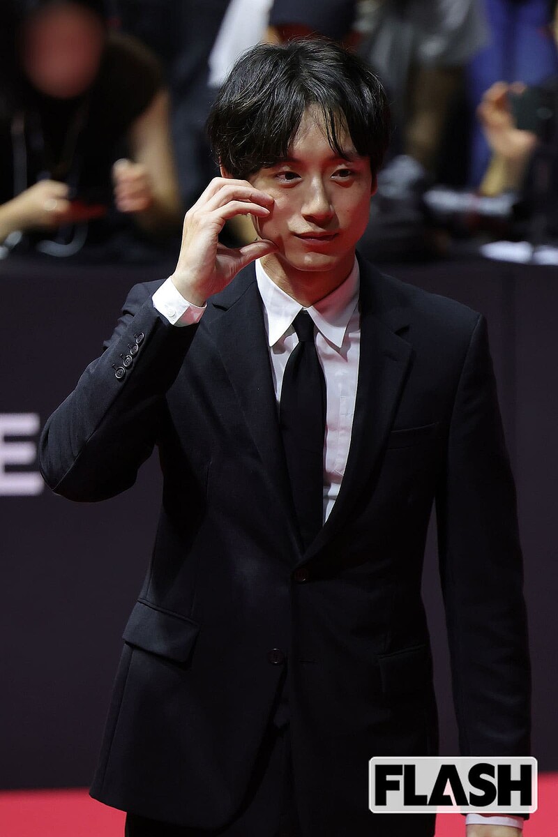  登壇した坂口健太郎 