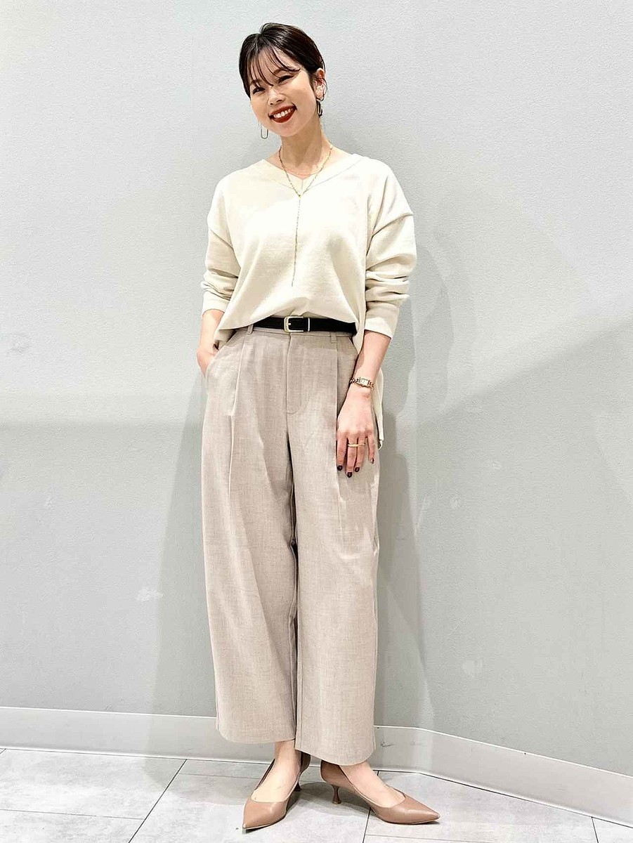 【GUワイドパンツ】どう穿くのがオシャレ？→ 今すぐお手本にしたい「40・50代向けコーデ」