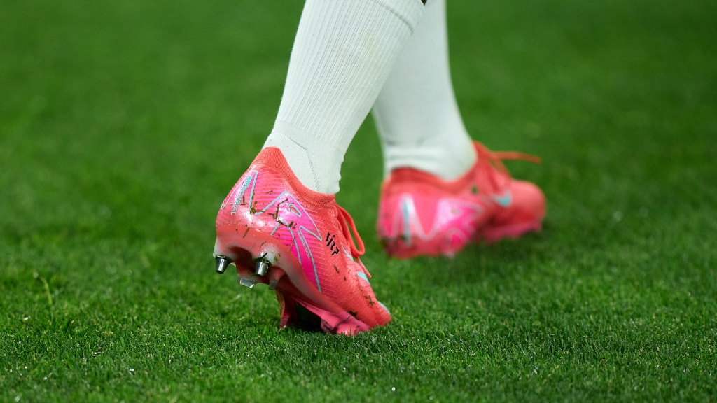 NIKE、2025春夏の新作スパイク「マッドエナジーパック」登場！スター