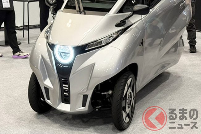 全長2.5m以下で「2人乗り」！ 斬新フォルムの「3輪モデル」販売強化へ