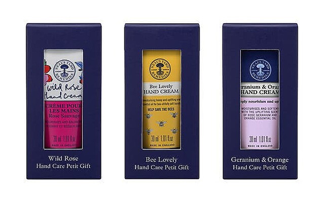 画像 Neal S Yard Remedies ニールズヤード レメディーズ のクリスマスコフレ21 聖なる香り フランキンセンスなど限定キット 8 9 ライブドアニュース