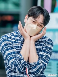 Photo 2pm チャンソン Kara ヨンジ ラジオに出演するため放送局へ 動画あり ライブドアニュース