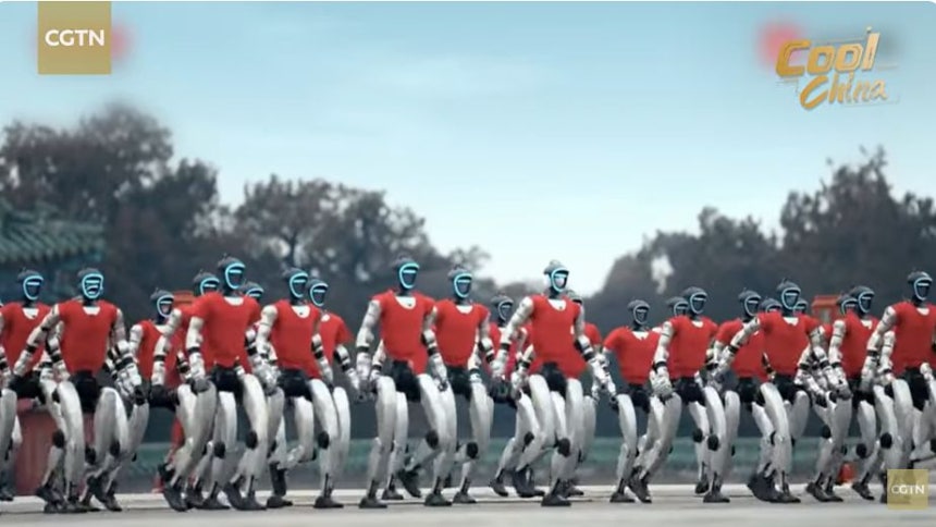 中国CGTN国際チャンネルが23日に公開した天壇公園ヒューマノイドパフォーマンス映像 ［CGTNユーチューブ画面 キャプチャー］