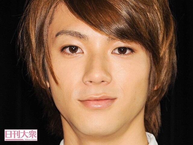 びじゅ神ってる 山田裕貴 メガネ 濃い無精ひげ で驚きの 顔面激変 に絶賛殺到 ドラケンと全然違います ライブドアニュース