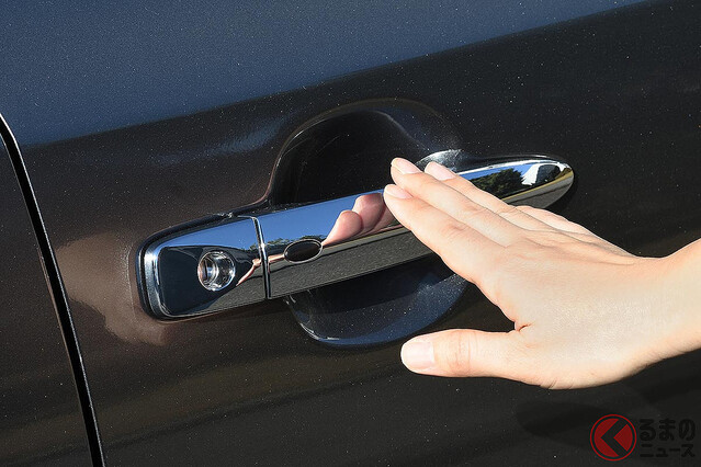 油断してると バチッ と静電気発生 冬にクルマの静電気を予防する5つの対策 ライブドアニュース