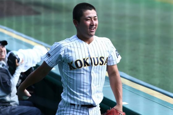好守を見せた東日大昌平・渡辺頼都【写真：加治屋友輝】