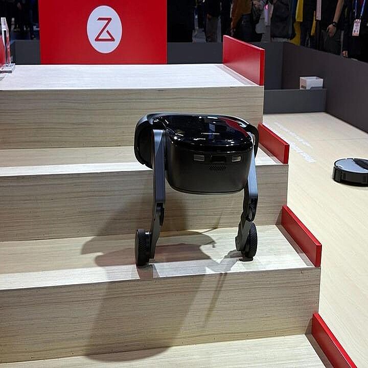 CESで見つけたおもしろガジェット お掃除ロボット、足を獲得 (2026年1