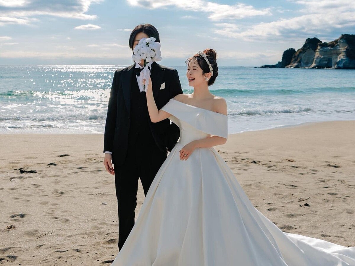  人気インフルエンサーのももち（牛江桃子）さんは2月21日、自身のXを更新し、結婚を発表。ウエディングショットを披露し、反響を呼んでいます。（サムネイル画像出典：ももち（牛江桃子）さん公式Xより） 