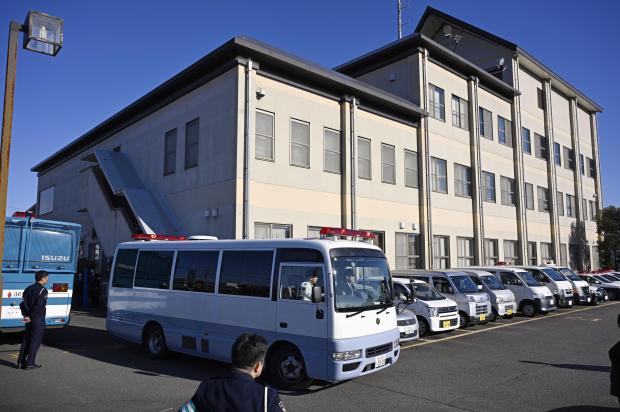 静岡県の工場社員15人襲撃、殺人未遂容疑で男を送検 計画的な犯行か