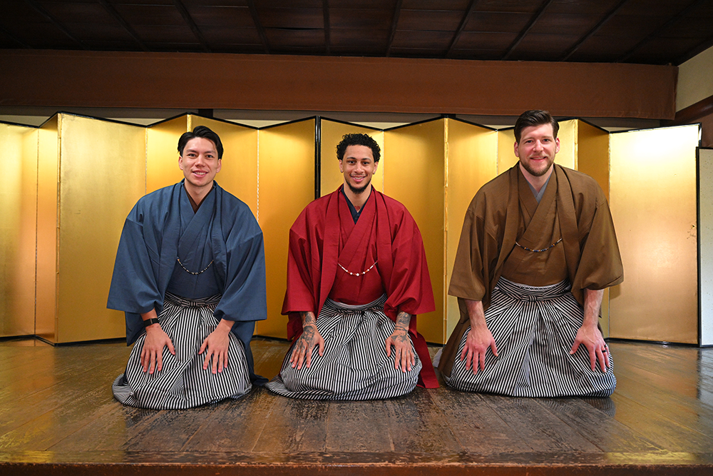 【オフショット30枚】外国籍3選手が日本文化を満喫！噂の「じゃっくおーがもす」の長崎観光体験記