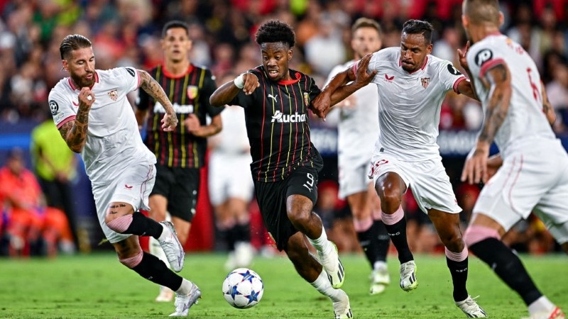 ついにチャンピオンズリーグにデビューしたワイ、なお枠内シュートゼロ本と不発に終わる