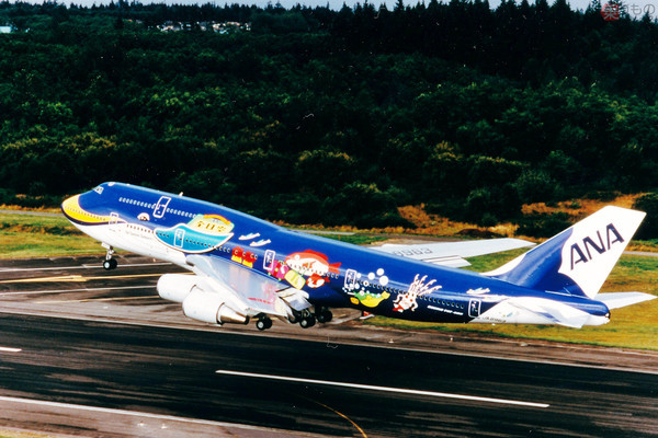 日本はなぜ「激レアなジャンボ機」が誕生？ 多数派となにが違った