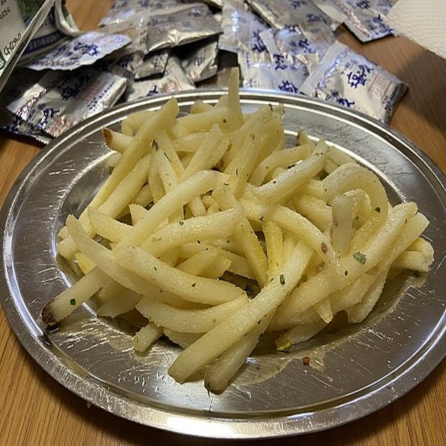 ポテトにサッポロ一番塩らーめんの粉末スープ 味付けに絶賛の声 ライブドアニュース