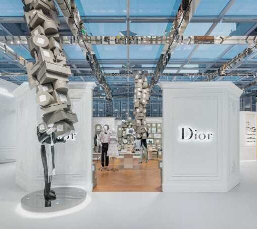 Diorの世界観に注目集まる新世界