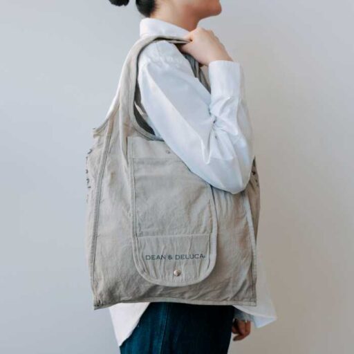 DEAN & DELUCAのショッピングバッグが進化。天然染めで楽しむ世界に一