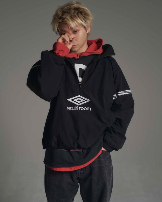 ボルトルーム × アンブロ第2弾 オリジナルパターンのアノラック