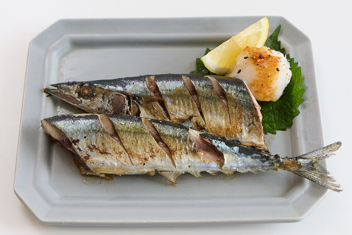 簡単! フライパンでサンマの塩焼き